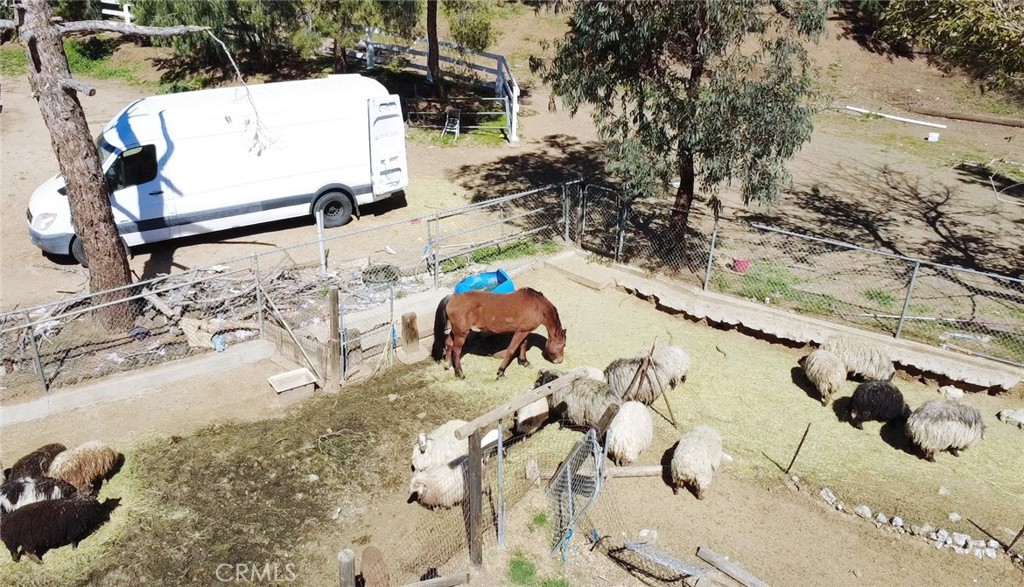 33716 Hubbard Road Acton, CA 93510 - Photo 12 of 61