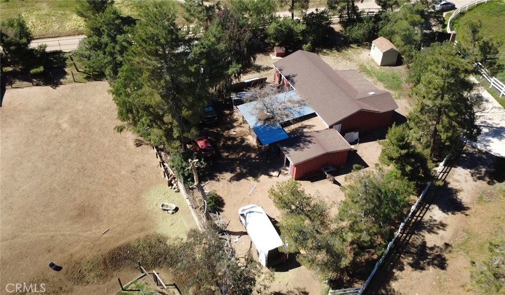 33716 Hubbard Road Acton, CA 93510 - Photo 5 of 61