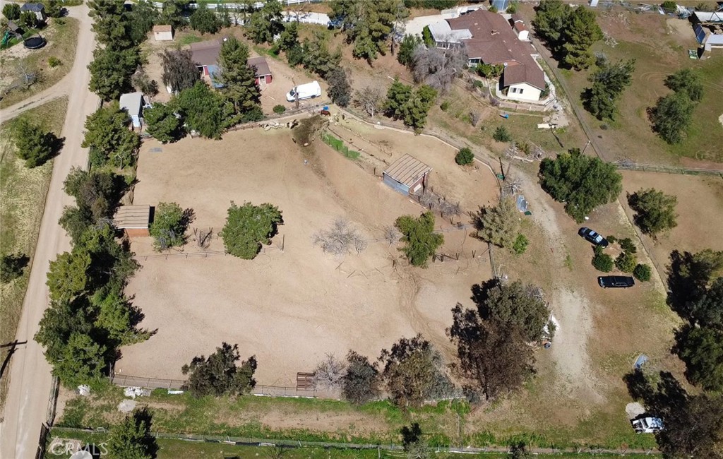 33716 Hubbard Road Acton, CA 93510 - Photo 6 of 61