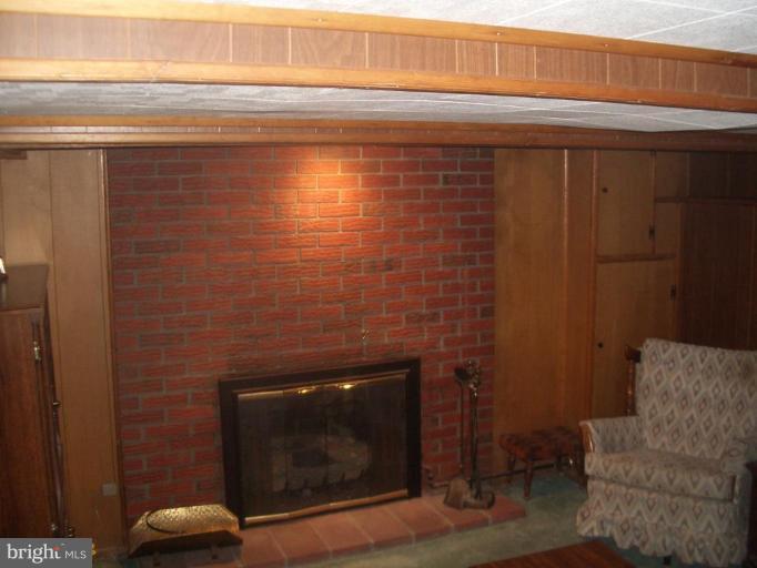 2870 Plainfield Road Dundalk, MD 21222 - Photo 8 of 11 Family Room