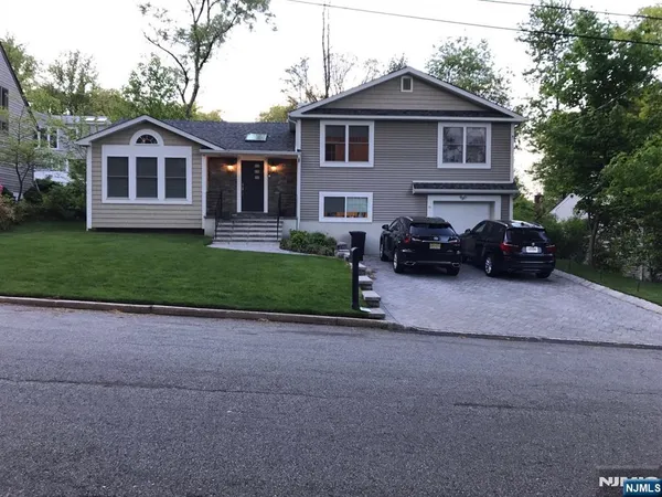 $10,000 | 33 Phelps Avenue, Cresskill, NJ 07626