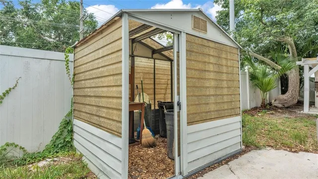 $375,000 | 516 Windsor Street, Lakeland, FL 33803