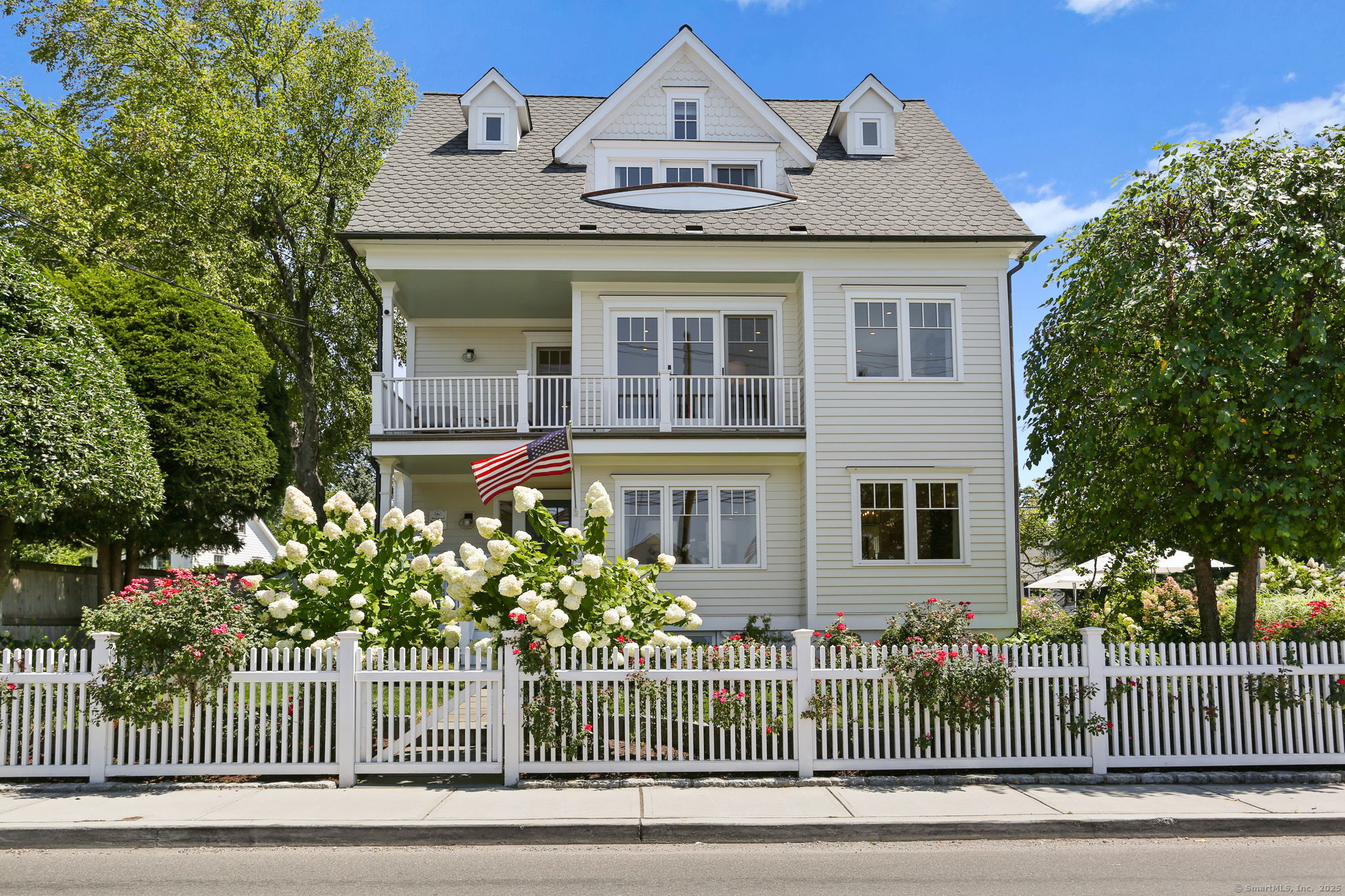 98 Rowayton Avenue Norwalk, CT 06853 - Photo 1 of 1 front view of a house