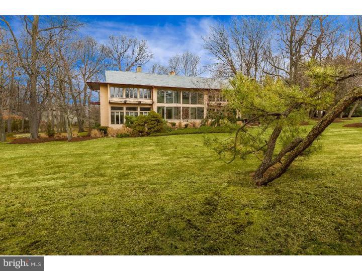 865 Cox Road Moorestown, NJ 08057 - Photo 2 of 25 Exterior Back