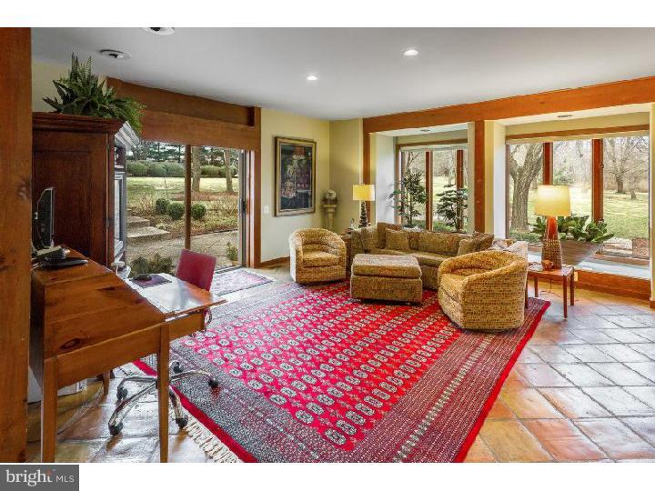 865 Cox Road Moorestown, NJ 08057 - Photo 11 of 25 Family Room