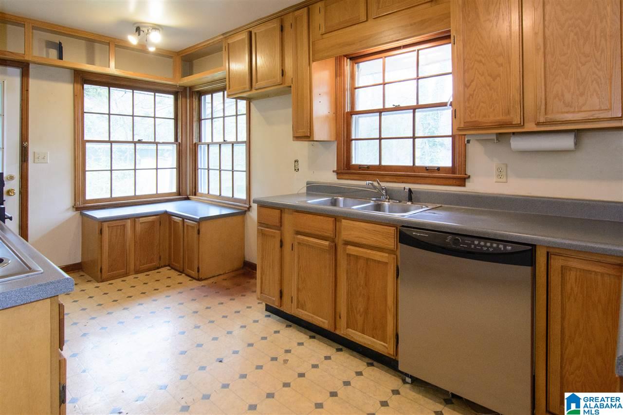614 Warwick Road Birmingham, AL 35209 - Photo 10 of 30