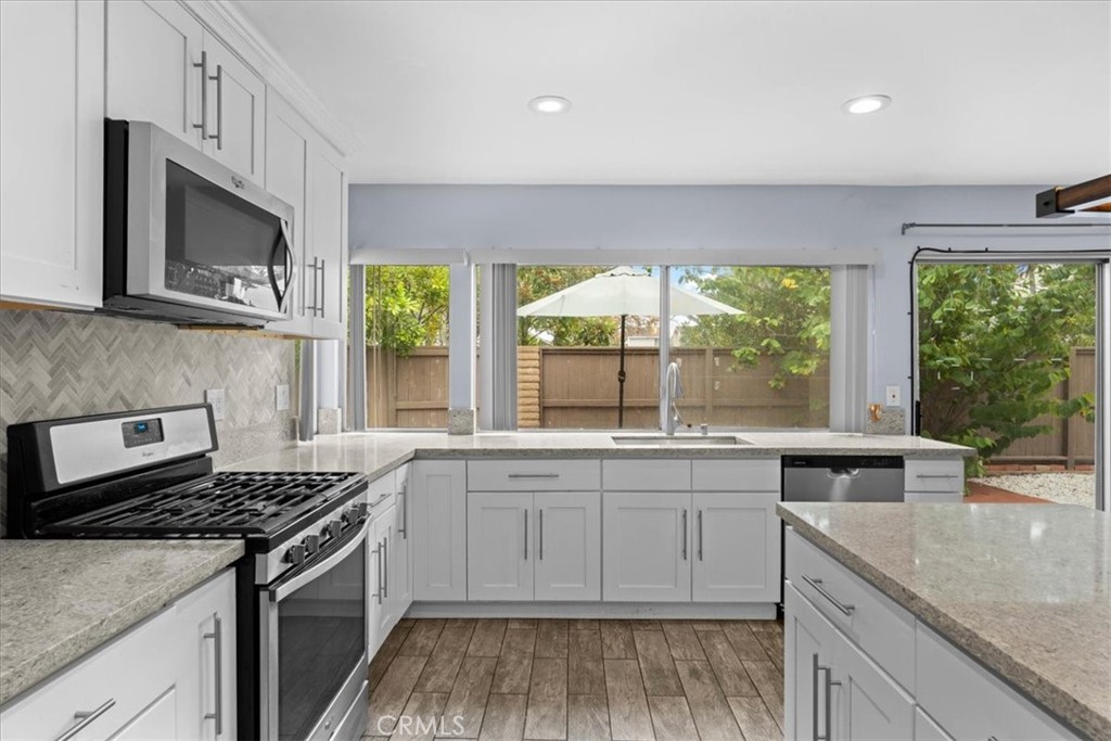 6 Banyan Tree Irvine, CA 92612 - Photo 15 of 45