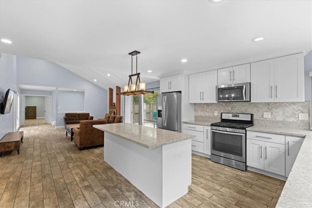 6 Banyan Tree Irvine, CA 92612 - Photo 17 of 45