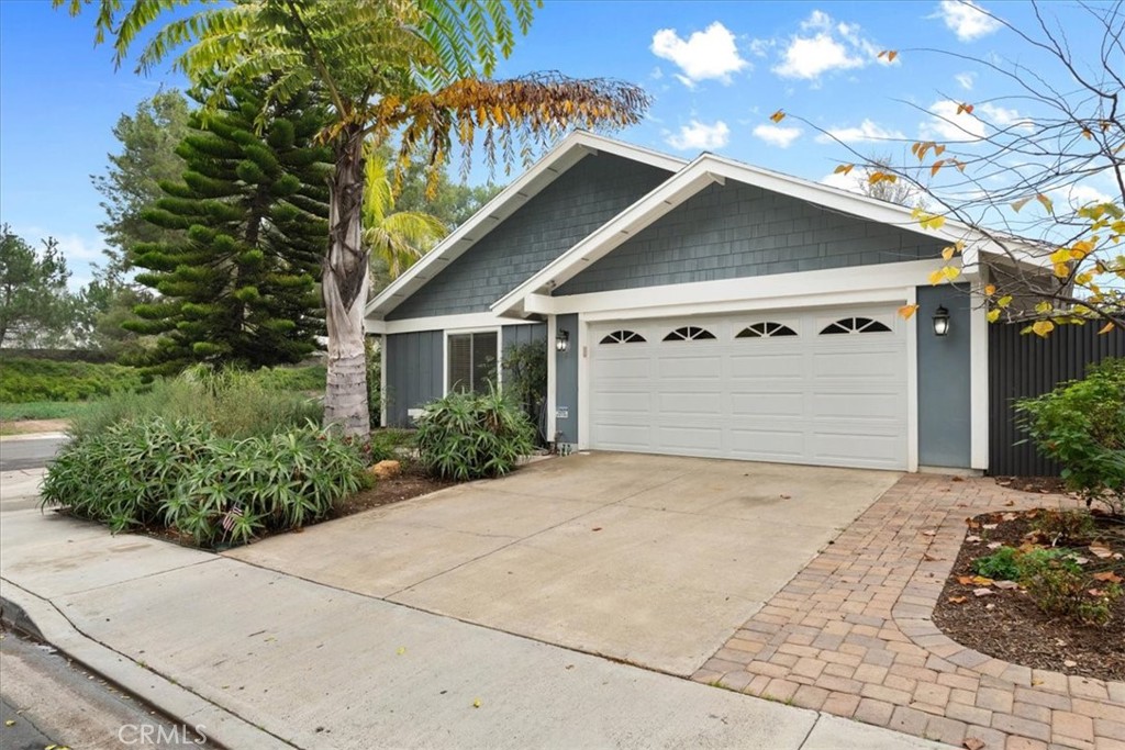 6 Banyan Tree Irvine, CA 92612 - Photo 3 of 45