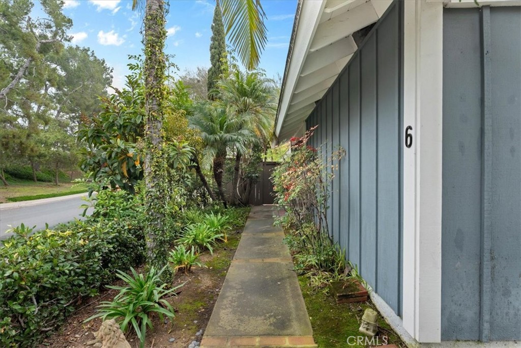 6 Banyan Tree Irvine, CA 92612 - Photo 5 of 45