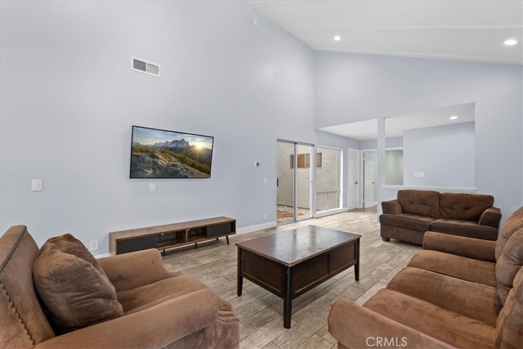 6 Banyan Tree Irvine, CA 92612 - Photo 9 of 45