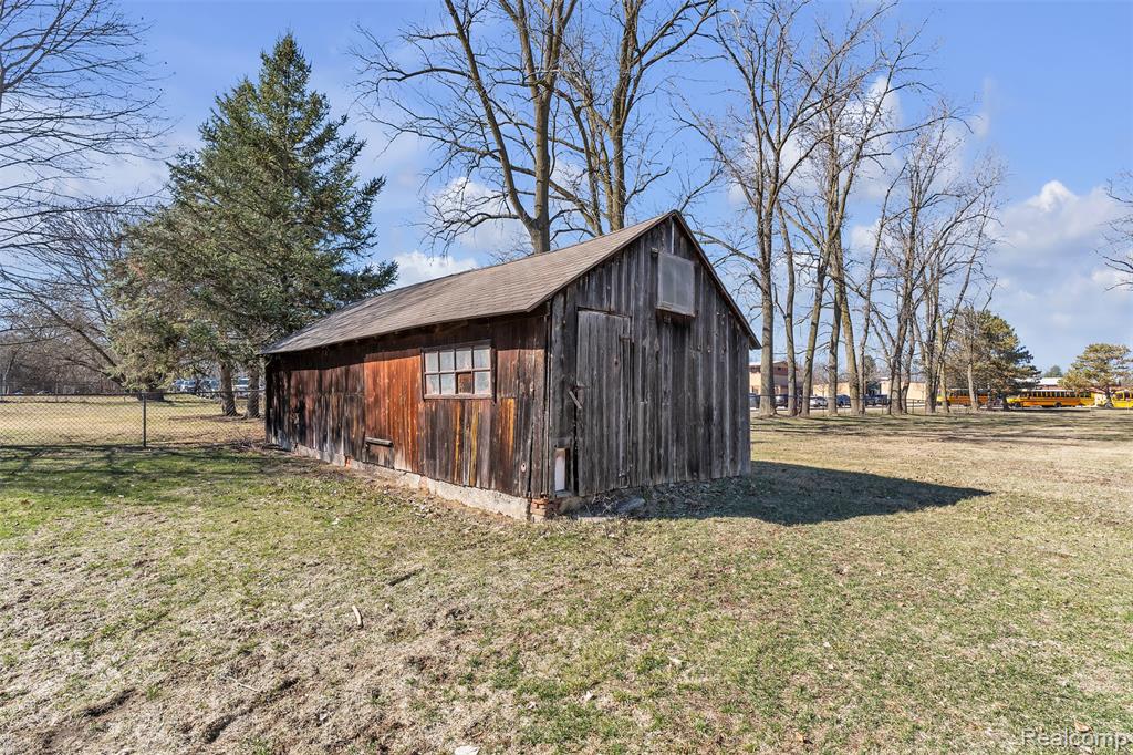 21109 Gill Road Farmington, MI 48335 - Photo 47 of 57