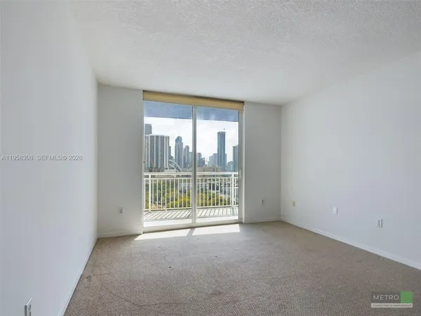$2,400 | 275 Northeast 18th Street, Unit 1404, Miami, FL 33132