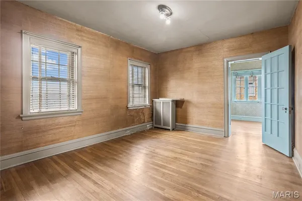 $869,000 | 7061 Maryland Avenue, University City, MO 63130