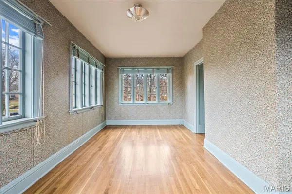 $869,000 | 7061 Maryland Avenue, University City, MO 63130