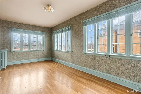 $869,000 | 7061 Maryland Avenue, University City, MO 63130