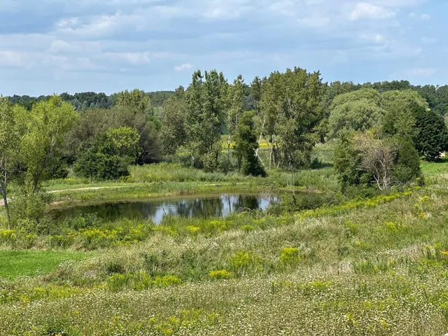 $2,600,000 | 21010 75th Street, Bristol, WI 53104