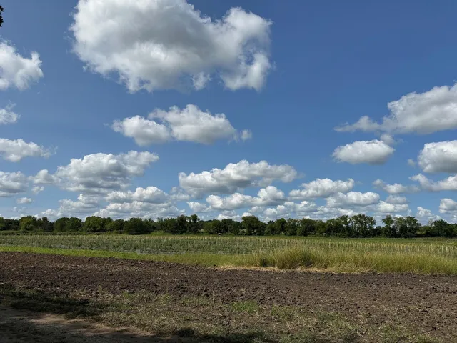 $2,600,000 | 21010 75th Street, Bristol, WI 53104