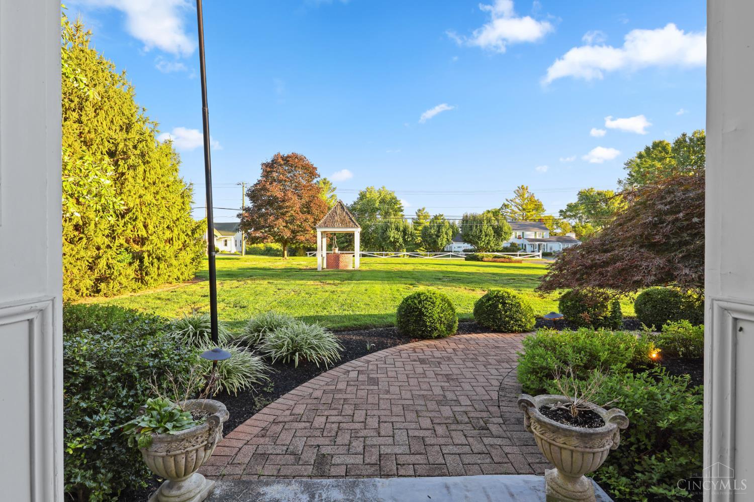 4527 Hanley Road Cincinnati, OH 45247 - Photo 9 of 83