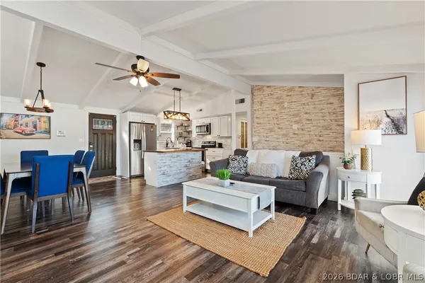 $650,000 | 315 Curvy Road, Camdenton, MO 65020