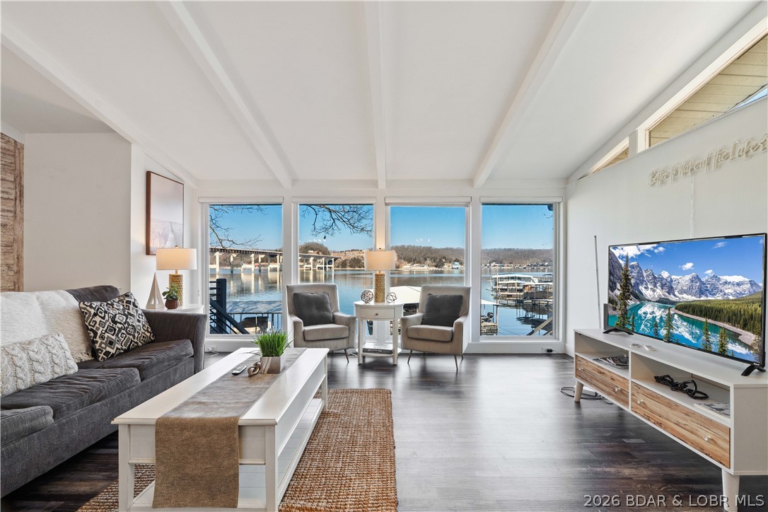 315 Curvy Road Camdenton, MO 65020 - Photo 2 of 62