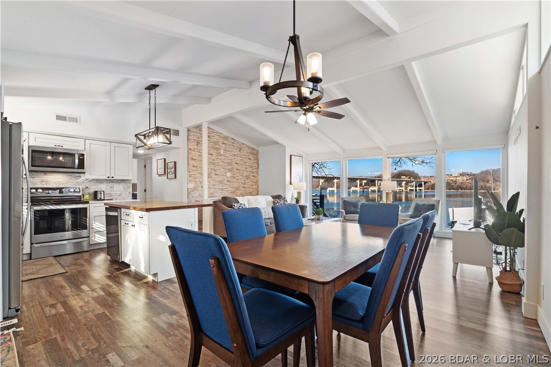 315 Curvy Road Camdenton, MO 65020 - Photo 5 of 62