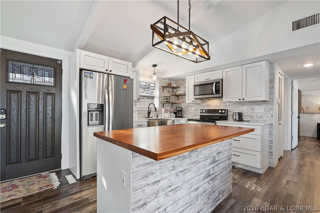 315 Curvy Road Camdenton, MO 65020 - Photo 6 of 62