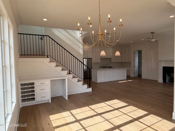 $833,000 | 105 Commonwealth Drive, Madison, MS 39110