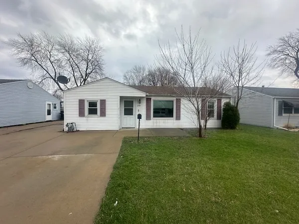 $135,000 | 376 Belle Aire Avenue, Bourbonnais, IL 60914