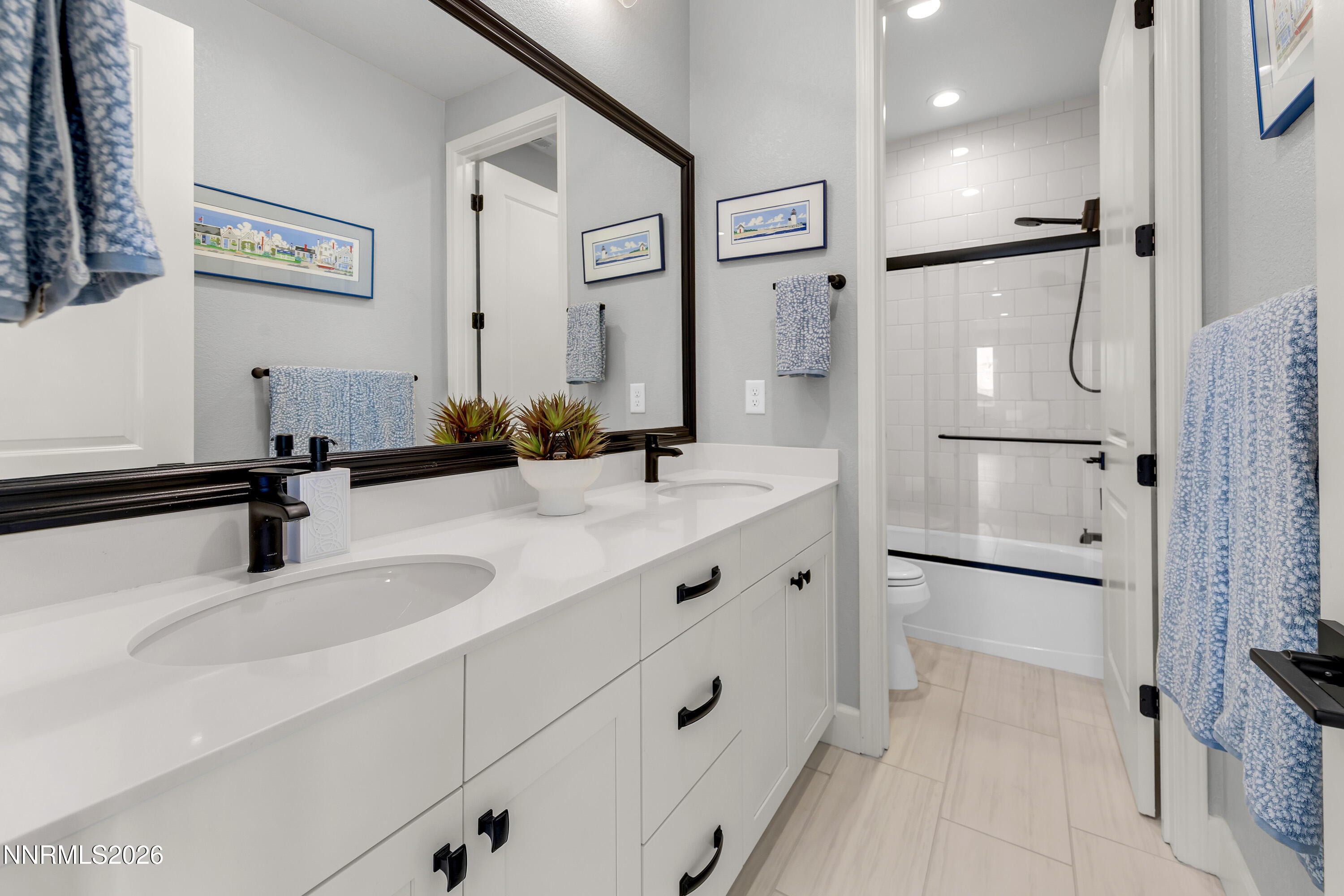 5563 Western Rider Trail Reno, NV 89511 - Photo 38 of 62 Upper Guest Bath