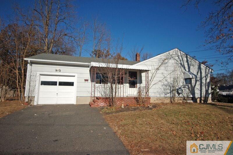 421 2nd Street Middlesex, NJ 08846 - Photo 2 of 15 Gallery Image 2