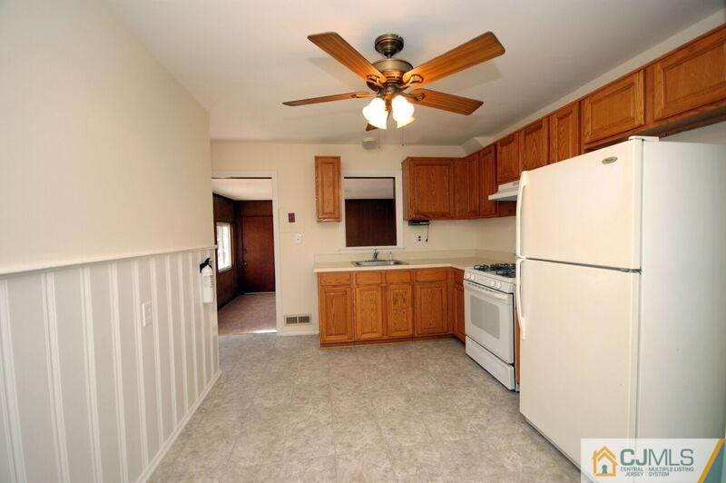 421 2nd Street Middlesex, NJ 08846 - Photo 7 of 15 Gallery Image 7