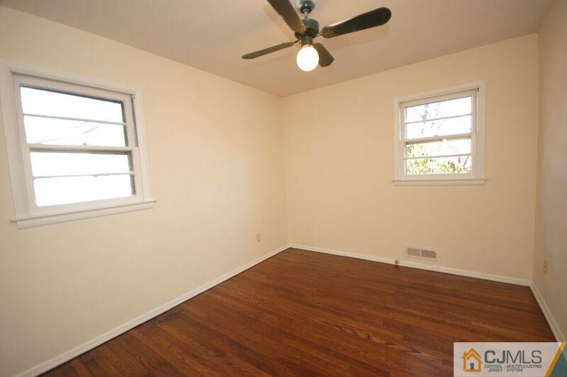 421 2nd Street Middlesex, NJ 08846 - Photo 8 of 15 Gallery Image 8