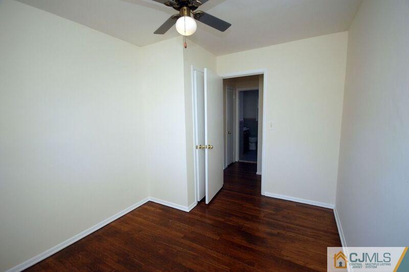 421 2nd Street Middlesex, NJ 08846 - Photo 10 of 15 Gallery Image 10