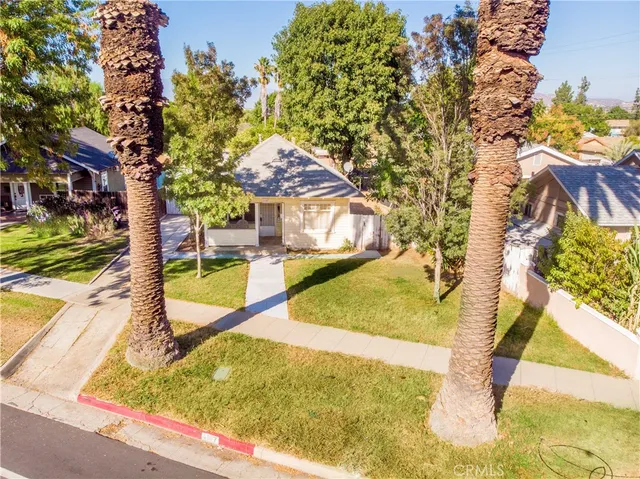 a view of a swimming pool