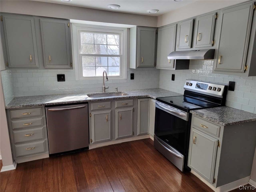 4 Braeside Road Lysander, NY 13027 - Photo 7 of 23