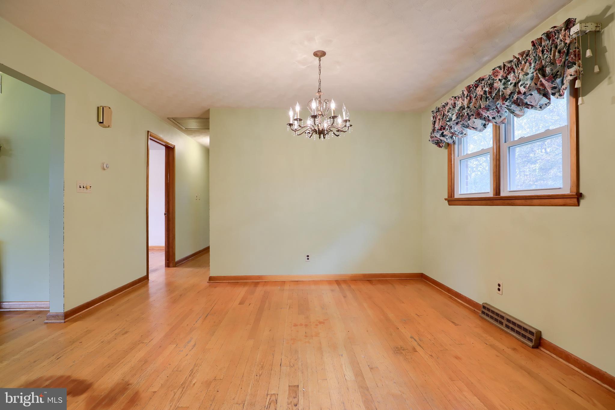 2480 Cedar Road York, PA 17408 - Photo 16 of 28