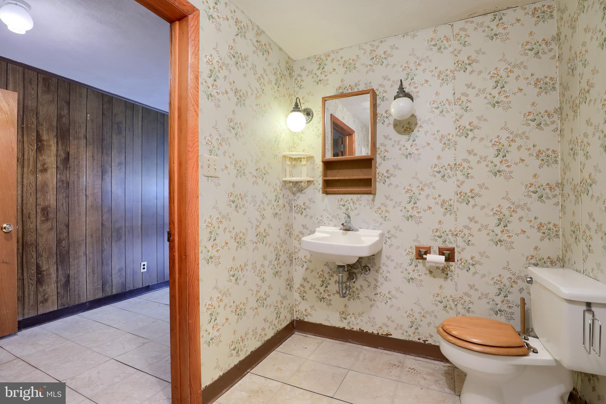 2480 Cedar Road York, PA 17408 - Photo 24 of 28