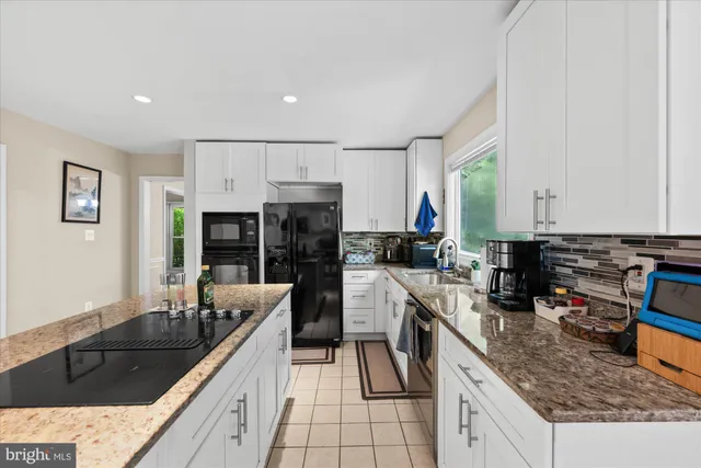 $3,850 | 11982 Mojave Lane, Woodbridge, VA 22192