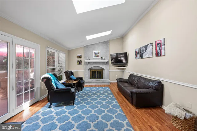 $3,850 | 11982 Mojave Lane, Woodbridge, VA 22192