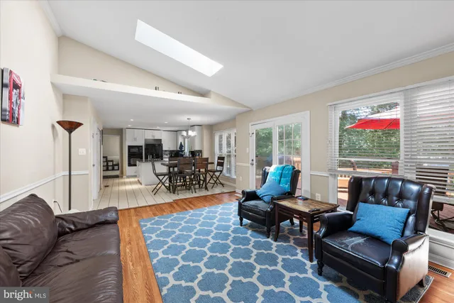 $3,850 | 11982 Mojave Lane, Woodbridge, VA 22192