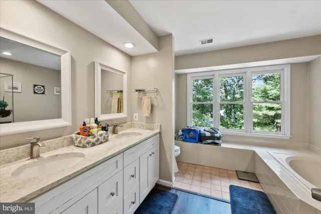 $3,850 | 11982 Mojave Lane, Woodbridge, VA 22192