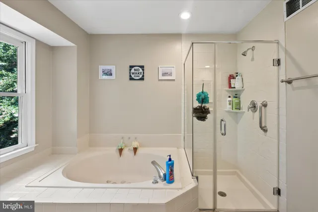 $3,850 | 11982 Mojave Lane, Woodbridge, VA 22192