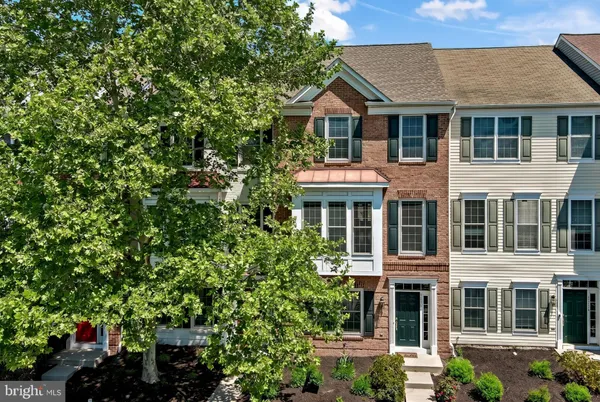 $650,000 | 13736 Copper Kettle Place, Herndon, VA 20171
