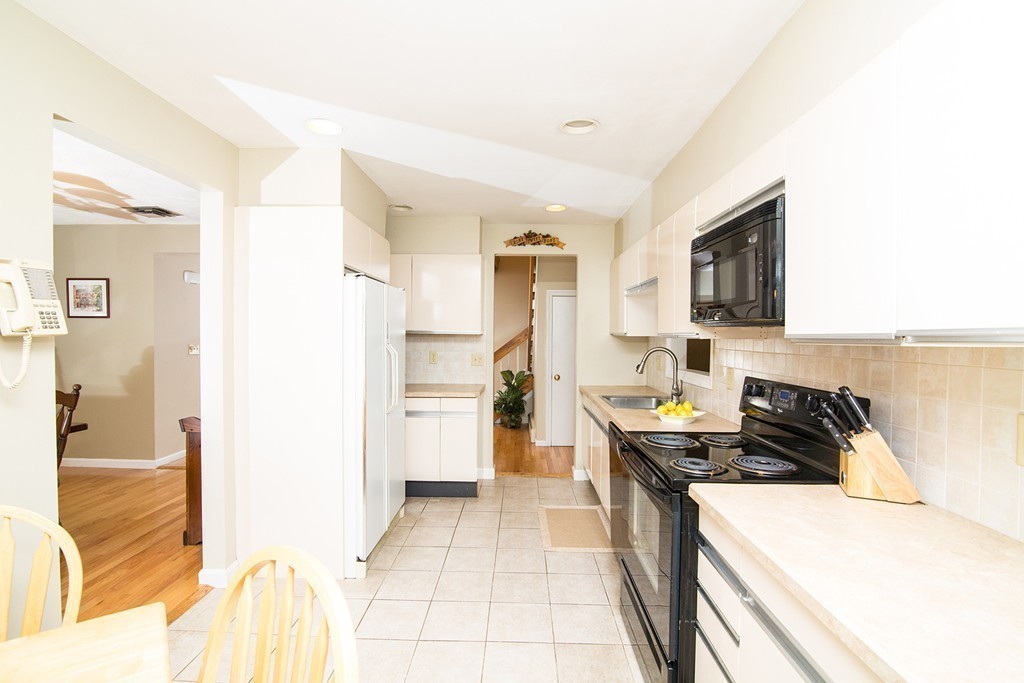 88 Travis Road Holliston, MA 01746 - Photo 11 of 30 Gallery Image 11