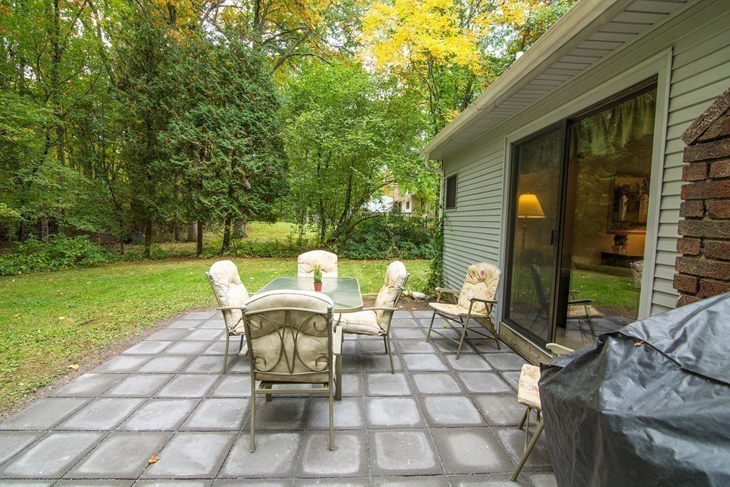88 Travis Road Holliston, MA 01746 - Photo 9 of 30 Gallery Image 9
