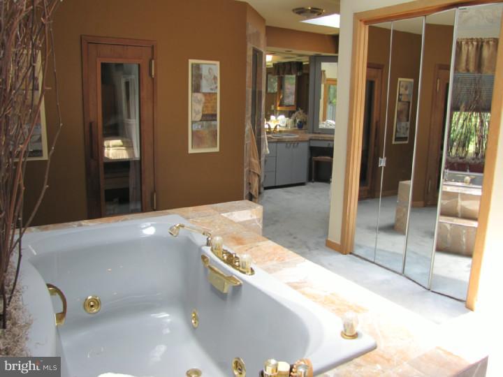 129 Hopewell Road Marlton, NJ 08053 - Photo 15 of 25 Bathroom