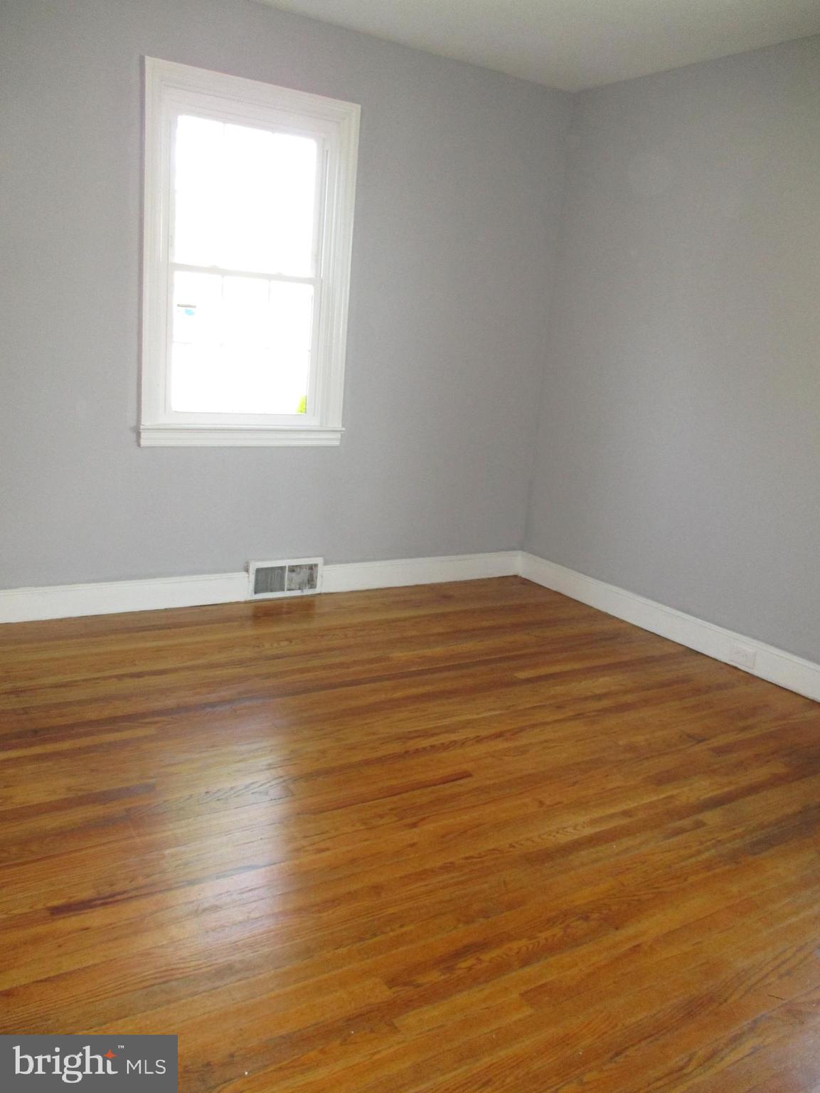 349 Devonshire Road Hagerstown, MD 21740 - Photo 11 of 16 BEDROOM