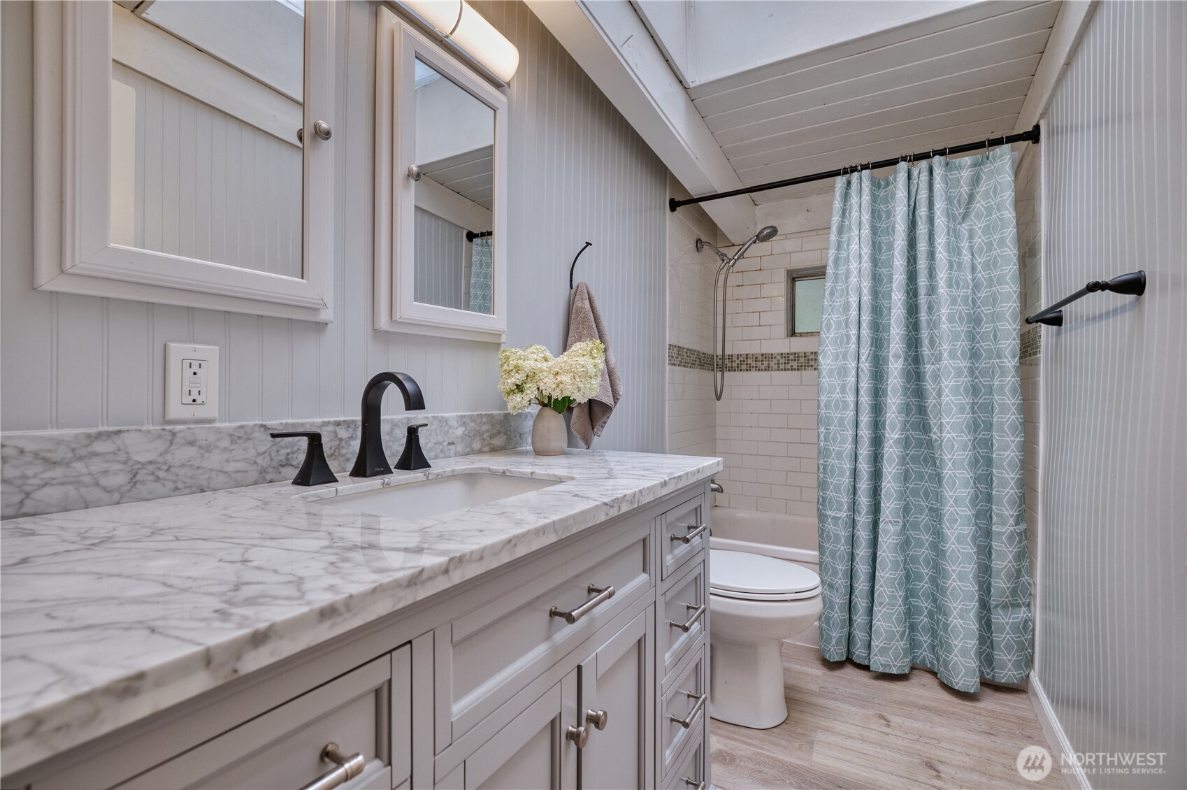 1788 Cliff Road Point Roberts, WA 98281 - Photo 21 of 40 Gallery Image 21
