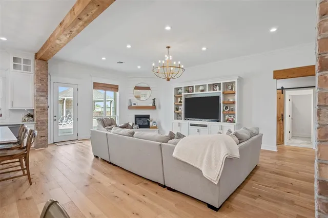 $665,000 | 1762 Ardoin Road, Iowa, LA 70647